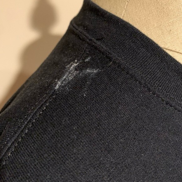 Snoopy Christmas sweatshirt size medium - Picture 4 of 5